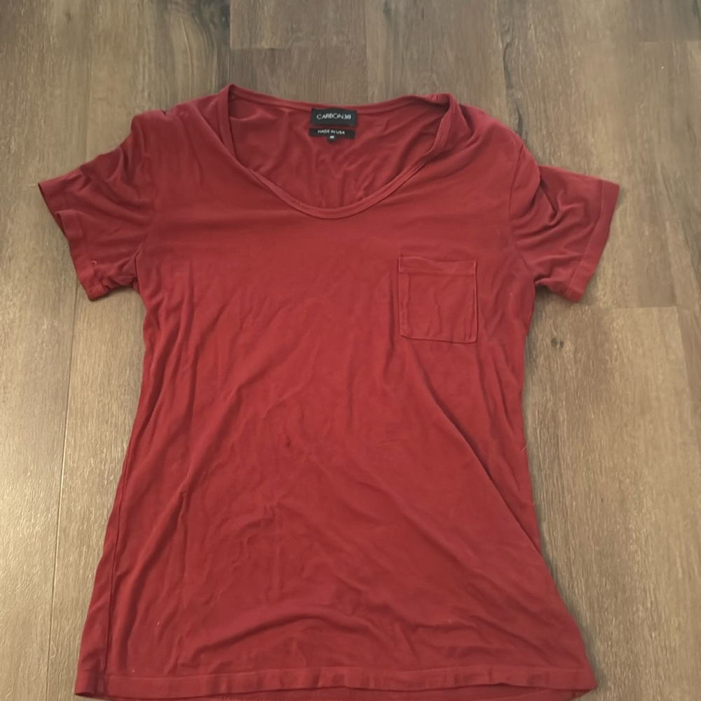 Carbon38 red T-shirt